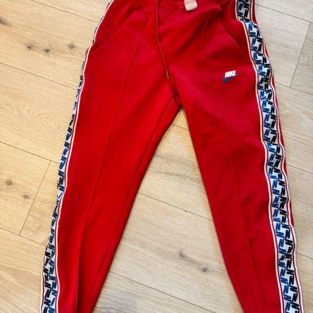 Nike Red Taped Logo Track Pants Mens Streetwear Joggers AR4912-657 Small